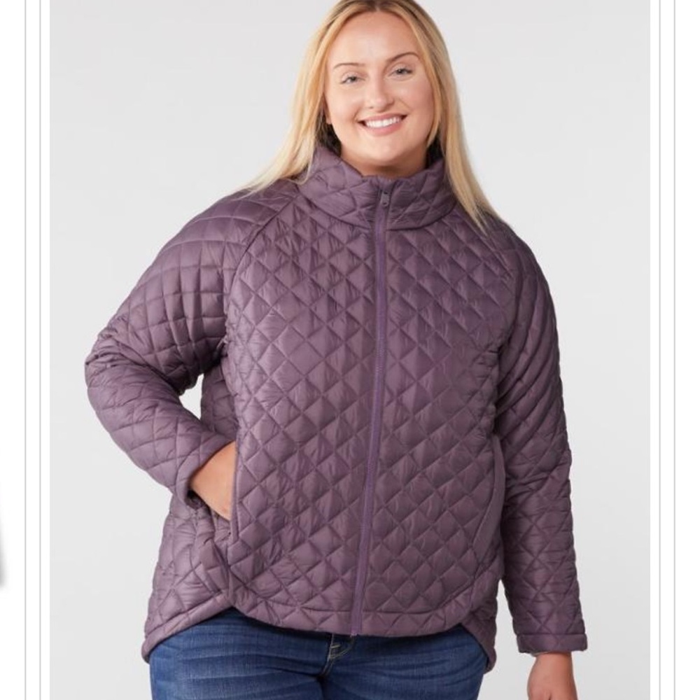 Athleta Whisper Quiet Featherless Down Jacket in Mauve